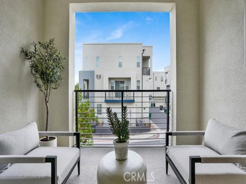 252 Harringay , Irvine, CA