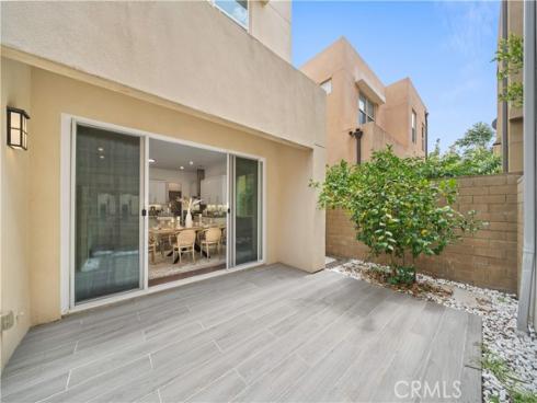 229 Radial , Irvine, CA