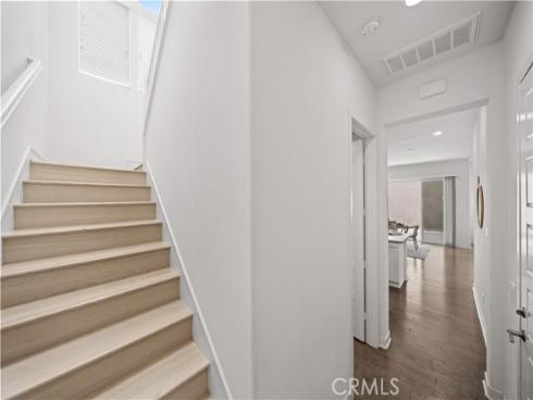 229 Radial , Irvine, CA
