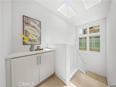 229 Radial , Irvine, CA