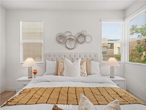 229 Radial , Irvine, CA