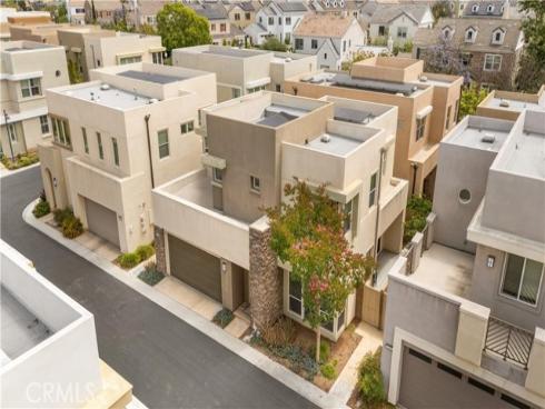 229 Radial , Irvine, CA