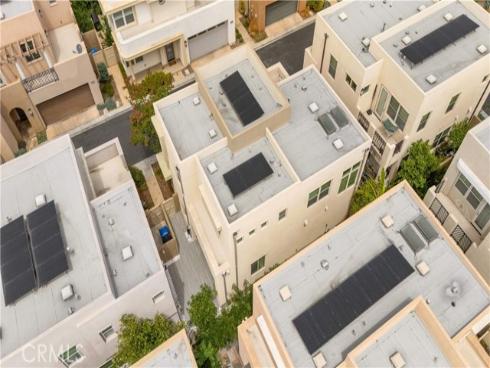 229 Radial , Irvine, CA