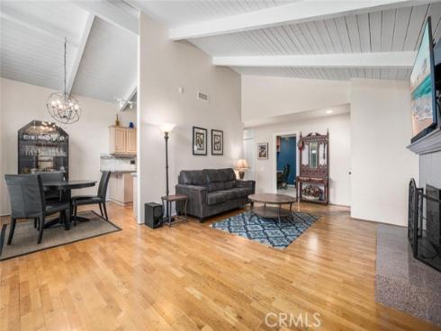 9 Badger Pass , Irvine, CA