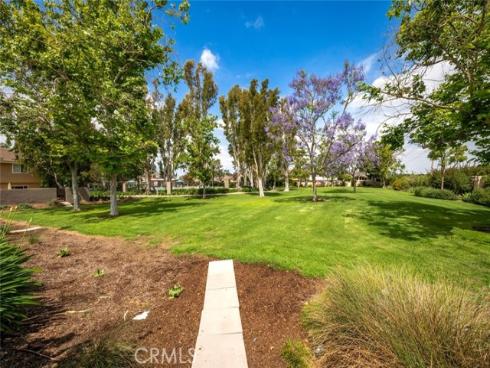 9 Badger Pass , Irvine, CA