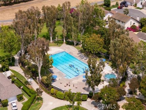 9 Badger Pass , Irvine, CA