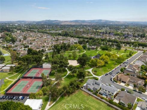 9 Badger Pass , Irvine, CA