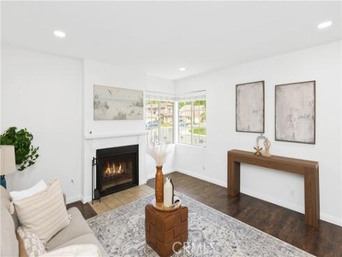 155 Rockwood , Irvine, CA