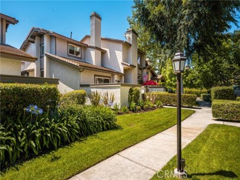 8 Moon Shadow 8 , Irvine, CA