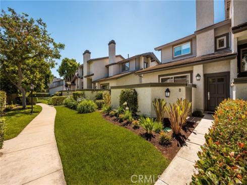 8 Moon Shadow 8 , Irvine, CA