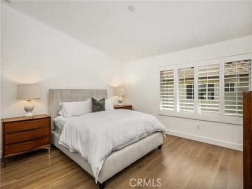 8 Moon Shadow 8 , Irvine, CA