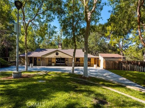 8 Moon Shadow 8 , Irvine, CA
