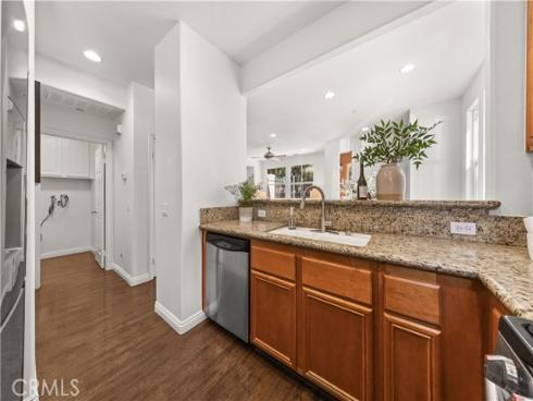 40 Trailing Vine , Irvine, CA