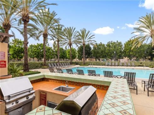 40 Trailing Vine , Irvine, CA