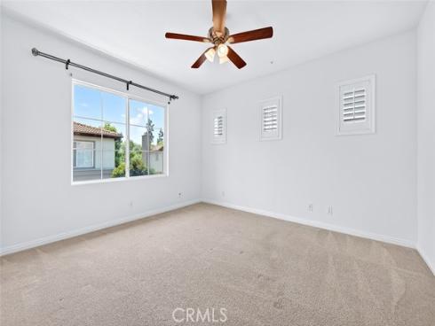 447 Ridgeway , Irvine, CA