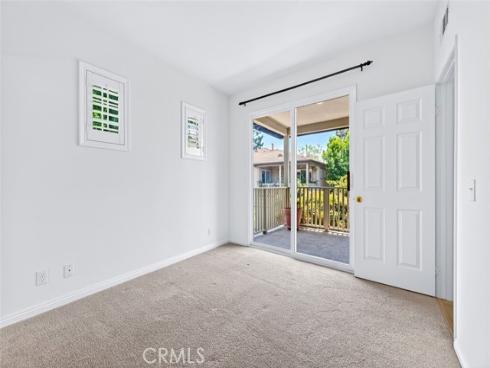 447 Ridgeway , Irvine, CA