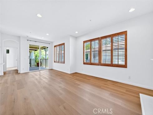 447 Ridgeway , Irvine, CA