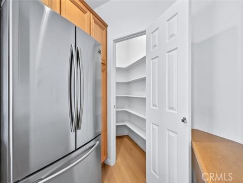 447 Ridgeway , Irvine, CA
