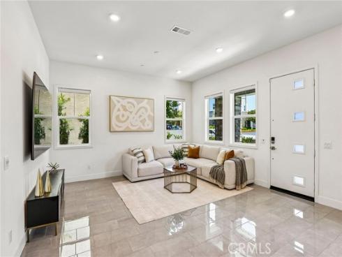 337 Abacus , Irvine, CA