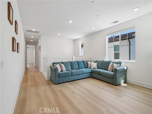 337 Abacus , Irvine, CA