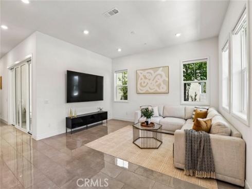 337 Abacus , Irvine, CA