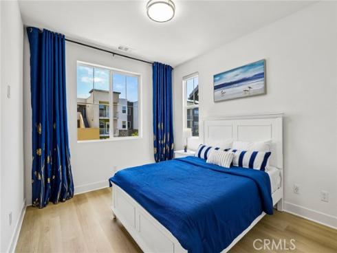 337 Abacus , Irvine, CA