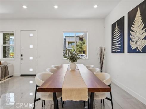 337 Abacus , Irvine, CA