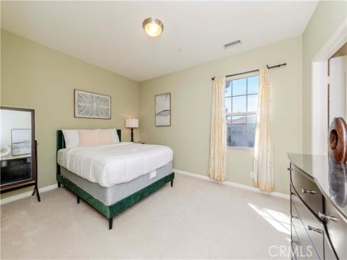 78  Talisman  , Irvine, CA