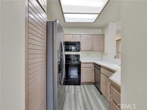 24 Vassar Aisle , Irvine, CA