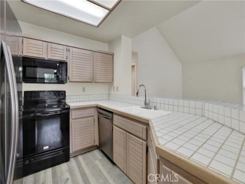 24 Vassar Aisle , Irvine, CA
