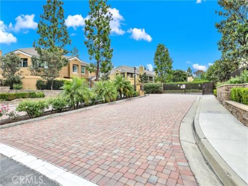 24 Vassar Aisle , Irvine, CA