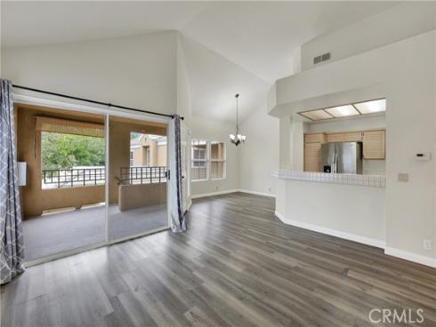 24 Vassar Aisle , Irvine, CA