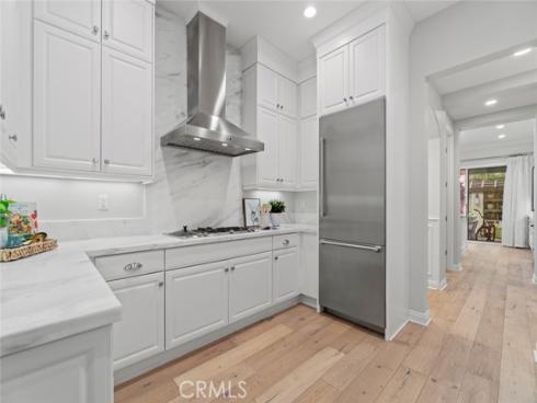 208 Radial , Irvine, CA
