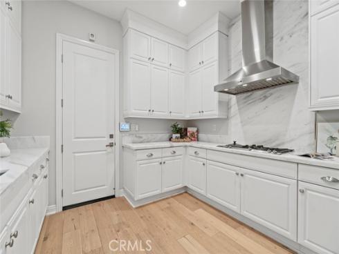 208 Radial , Irvine, CA