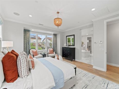 208 Radial , Irvine, CA