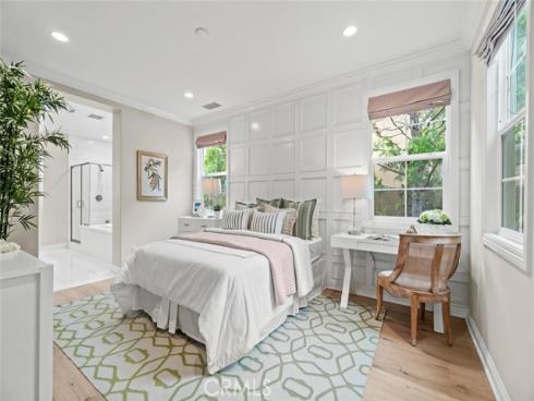 208 Radial , Irvine, CA