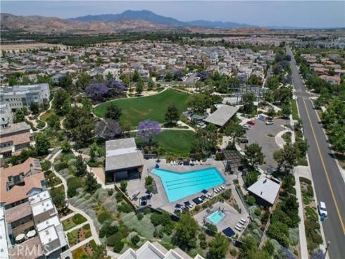 208  Radial  , Irvine, CA
