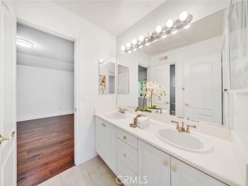 7 Bayleaf , Irvine, CA