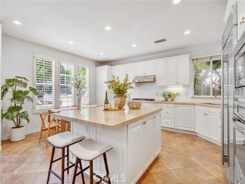 7 Bayleaf Ln , Irvine, CA