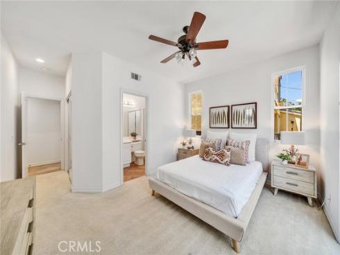 7 Bayleaf Ln , Irvine, CA