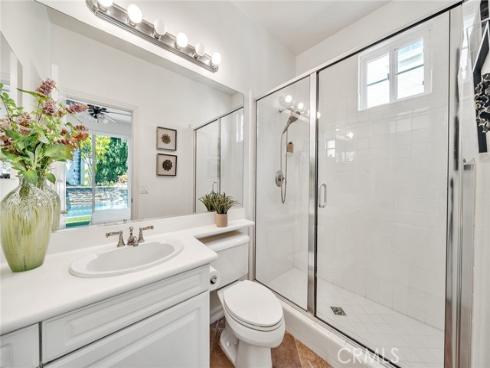 7 Bayleaf Ln , Irvine, CA