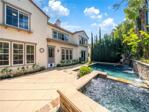 7 Bayleaf Ln , Irvine, CA
