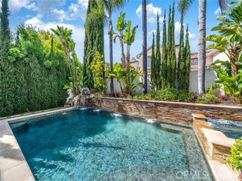 7 Bayleaf Ln , Irvine, CA