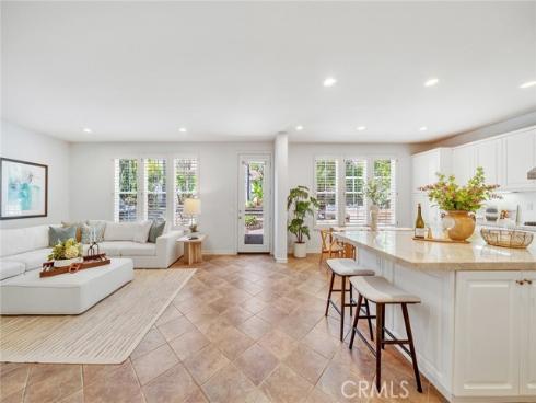 7 Bayleaf Ln , Irvine, CA