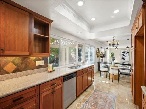 17 Deerwood , Irvine, CA