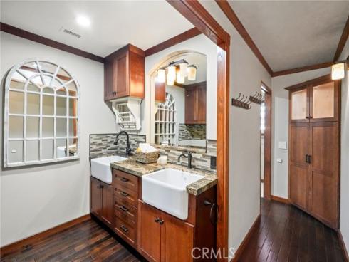 17 Deerwood , Irvine, CA
