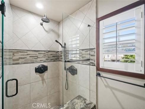 17 Deerwood , Irvine, CA