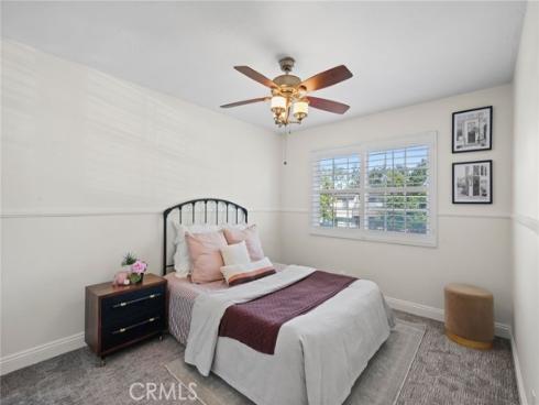 17 Deerwood , Irvine, CA
