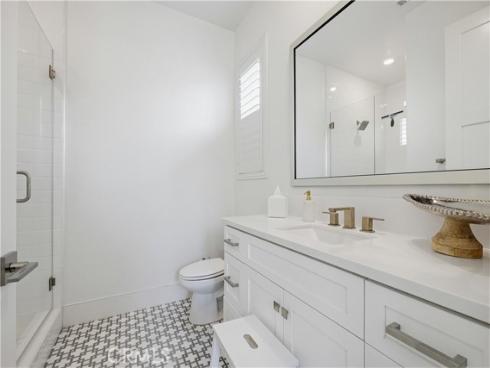 119  Balance  , Irvine, CA