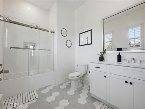 119  Balance  , Irvine, CA
